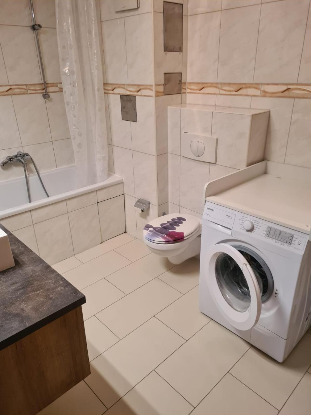 Top Apartment In Langenhagen Hannover Bagian luar foto